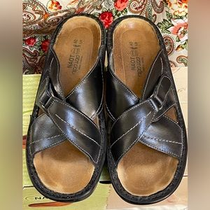 Naot Black Leather Sandals Women’s sz 40 / 9 Ibiza